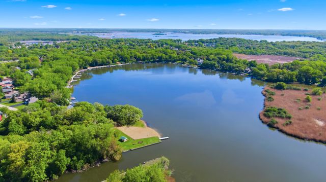 48 Oak Hill Colony 9, Fox Lake, IL 60020