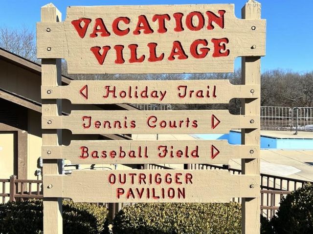 48 Oak Hill Colony 9, Fox Lake, IL 60020