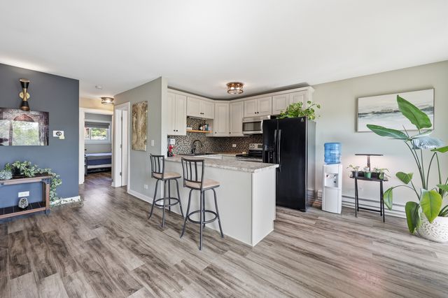 48 Oak Hill Colony 9, Fox Lake, IL 60020