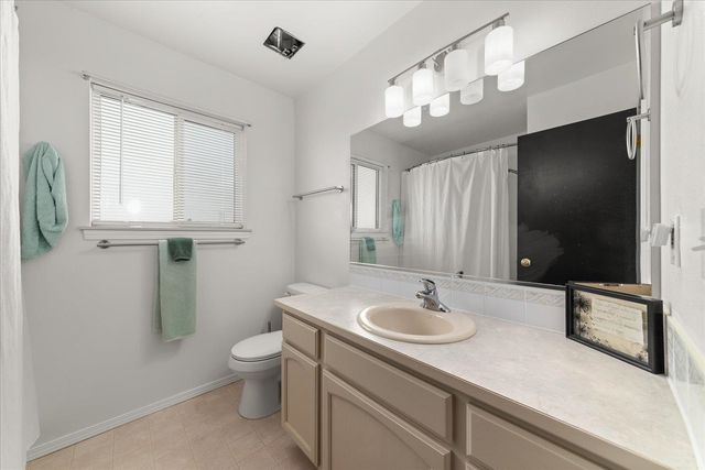 1103 N Fox Ridge Rd, Medical Lake, WA 99022