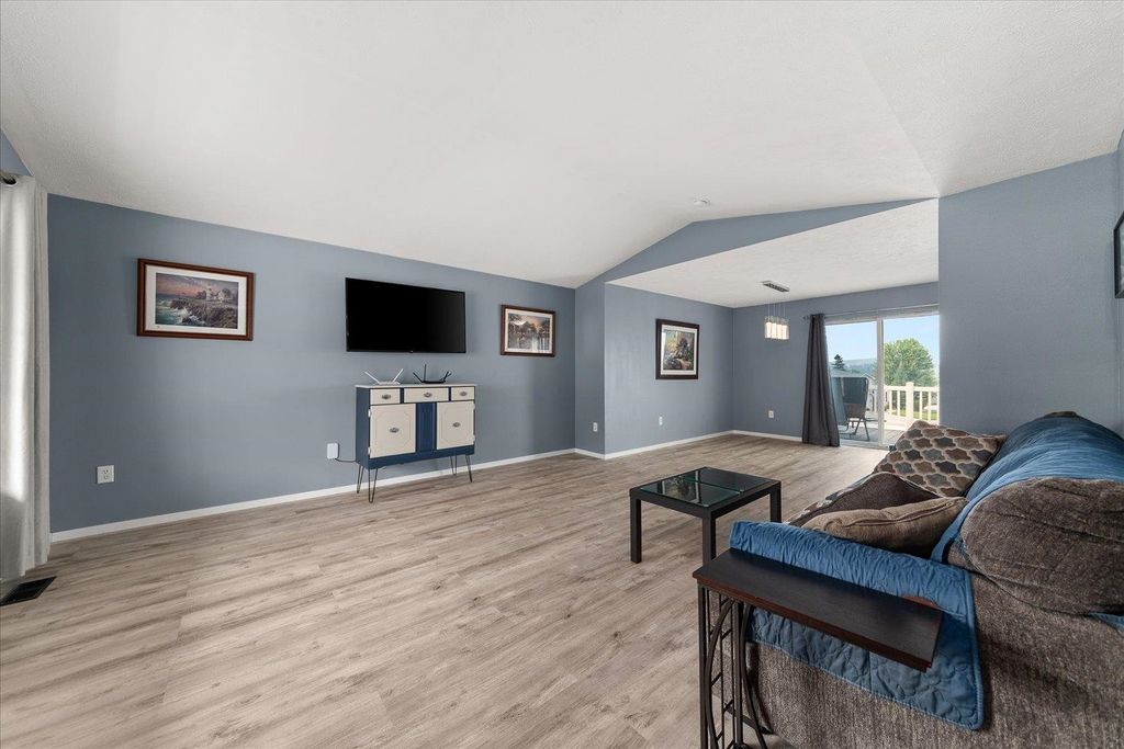 1103 N Fox Ridge Rd, Medical Lake, WA 99022 photo 5