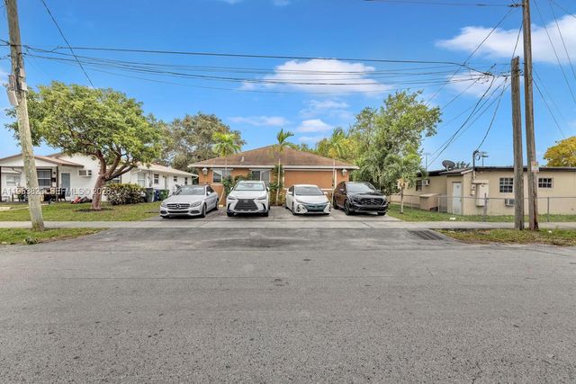 843 NW 7th St 843-845, Hallandale Beach, FL 33009