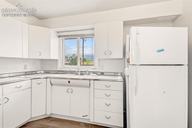 217 Elmwood Drive, Colorado Springs, CO 80907