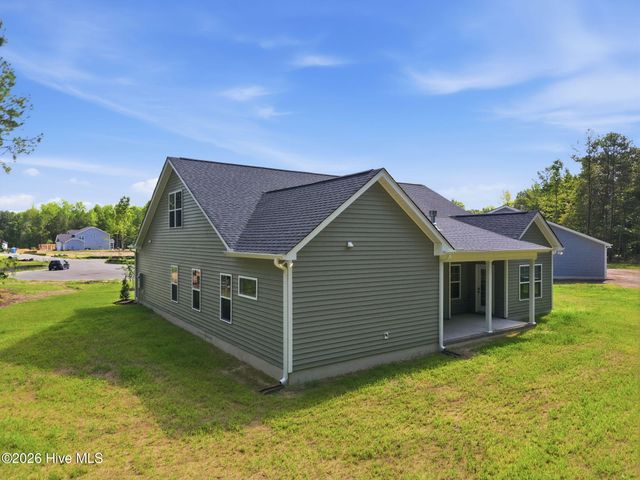 3002 Tucker Hill Drive, Grimesland, NC 27837