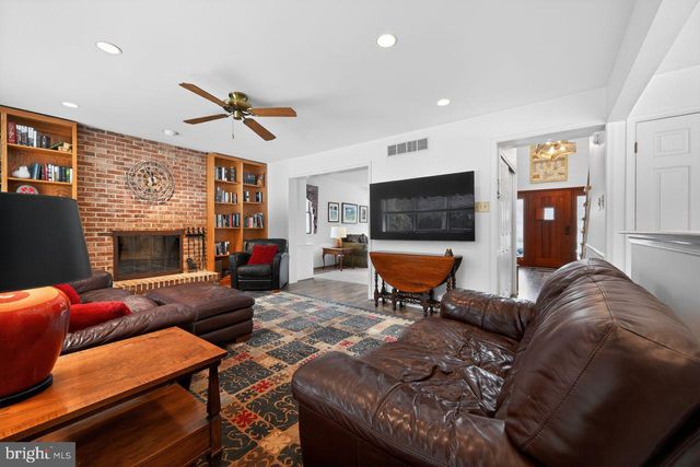 28 TIMBER RD, Horsham, PA 19044