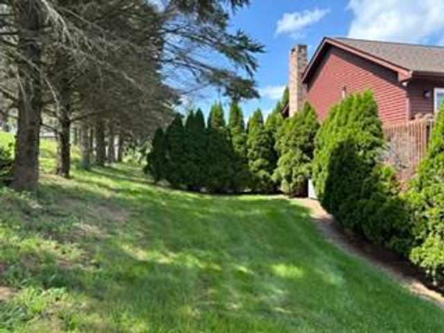 4545 Senny Court, New Tripoli, PA 18066