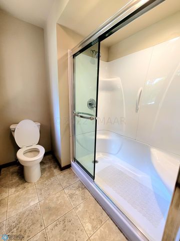 1328 10th Avenue S, Moorhead, MN 56560