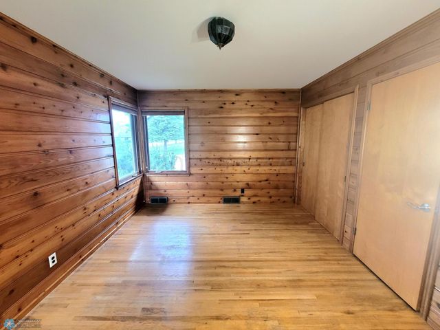 1328 10th Avenue S, Moorhead, MN 56560