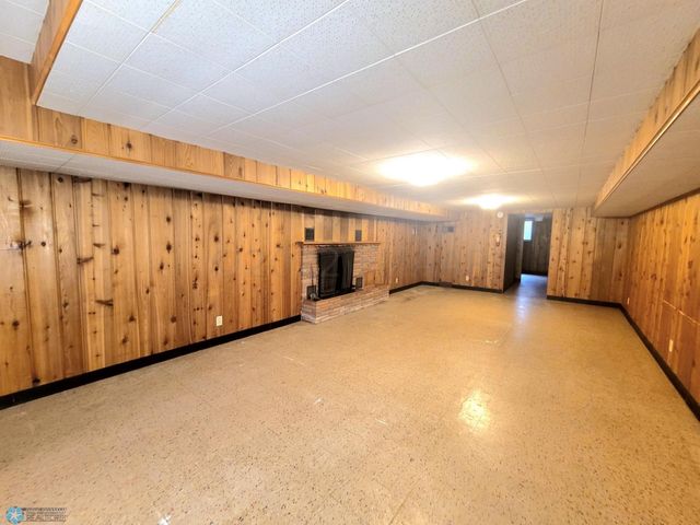 1328 10th Avenue S, Moorhead, MN 56560