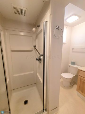 1328 10th Avenue S, Moorhead, MN 56560