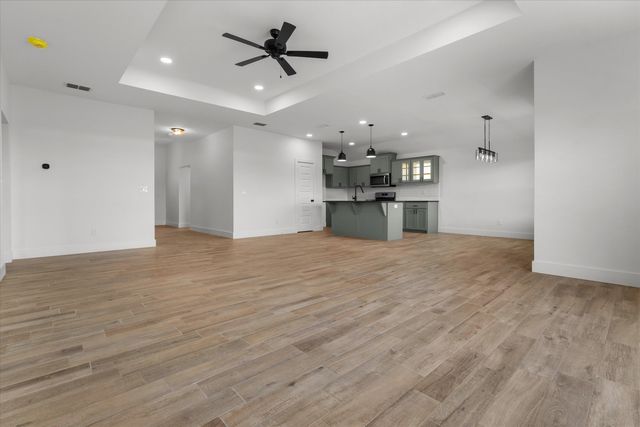 16513 Crossing Circle, Lindale, TX 75771