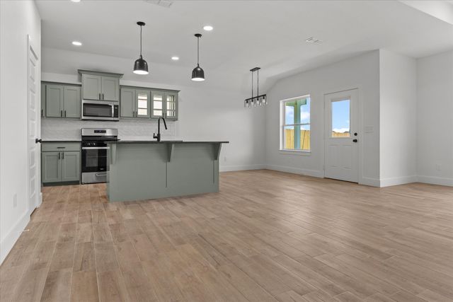 16513 Crossing Circle, Lindale, TX 75771