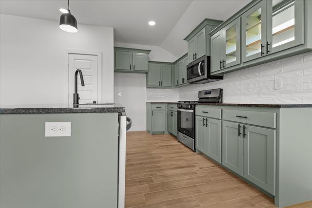 16513 Crossing Circle, Lindale, TX 75771