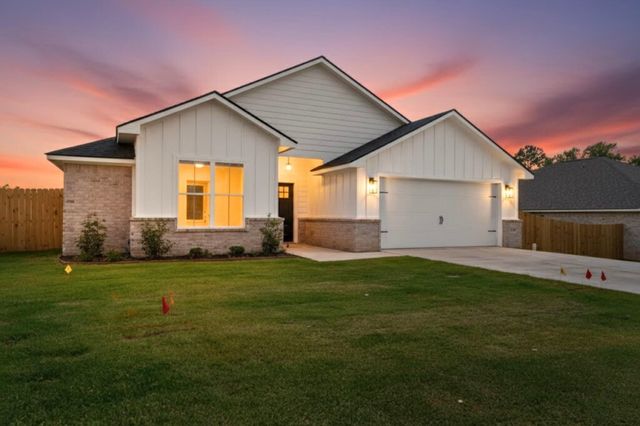 16513 Crossing Circle, Lindale, TX 75771