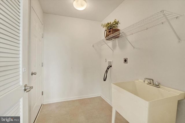 3513 HARDWOOD TER, Spring Grove, PA 17362