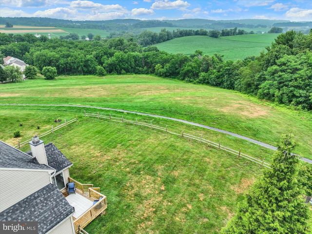 3513 HARDWOOD TER, Spring Grove, PA 17362