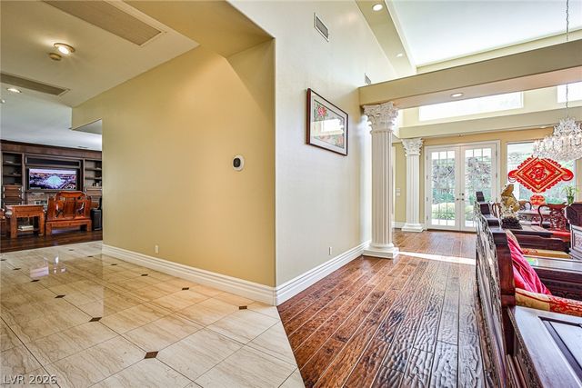 2300 Glenbrook Way, Las Vegas, NV 89117
