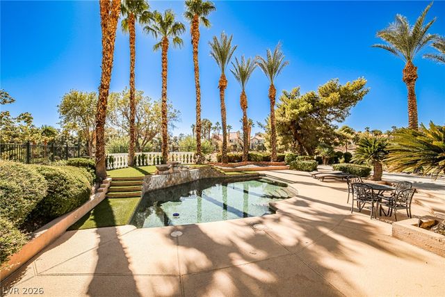 2300 Glenbrook Way, Las Vegas, NV 89117