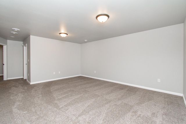 149 Pine Avenue, Mapleton, ND 58059