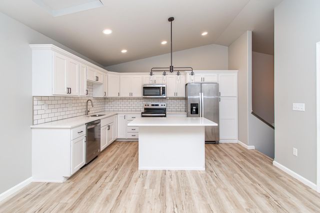 149 Pine Avenue, Mapleton, ND 58059