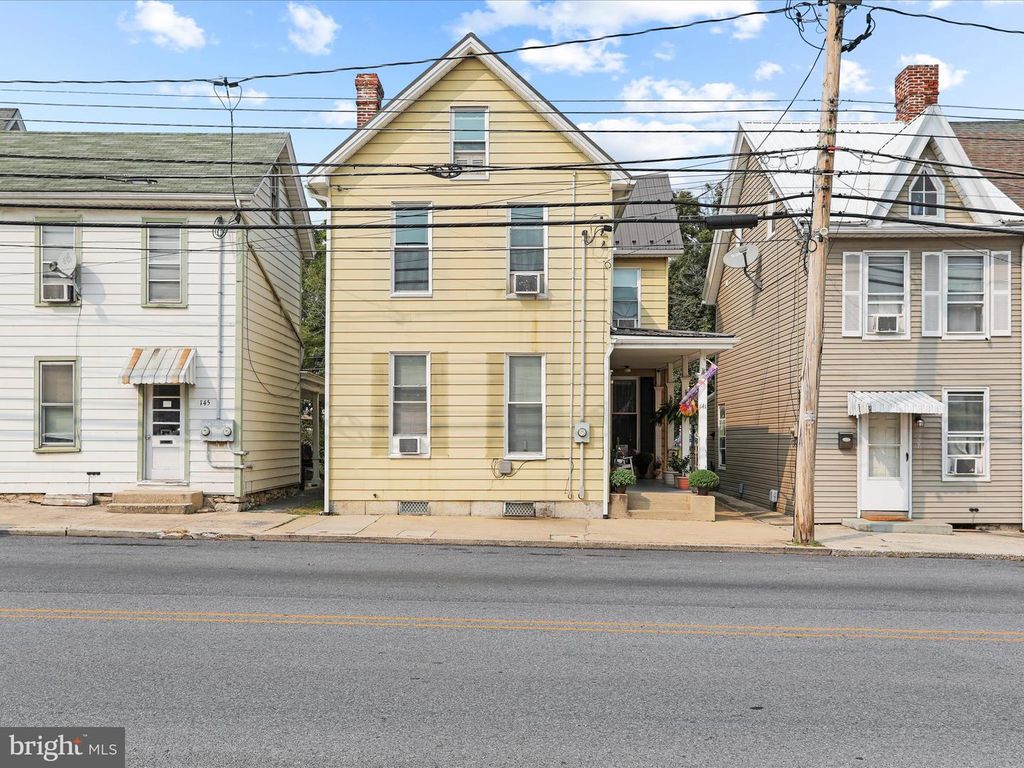 141 W KING ST, Chambersburg, PA 17201