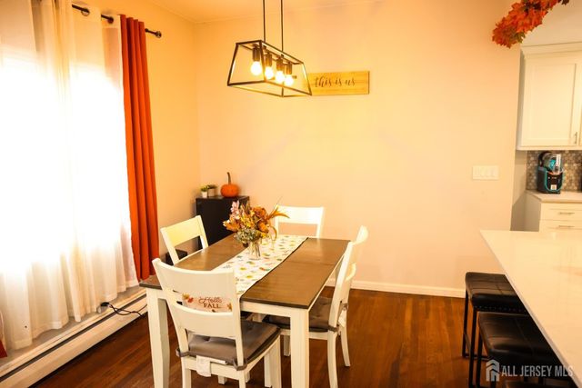 206 Arlington Drive, Fords, NJ 08863