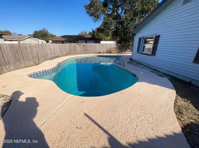 6065 CAPRICE Drive, Jacksonville, FL 32244