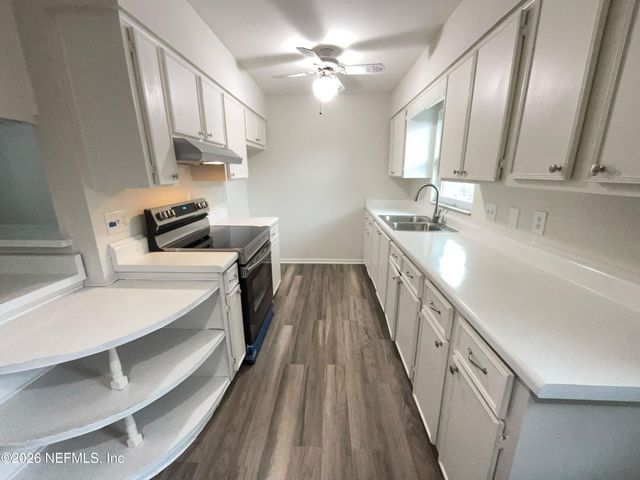 6065 CAPRICE Drive, Jacksonville, FL 32244