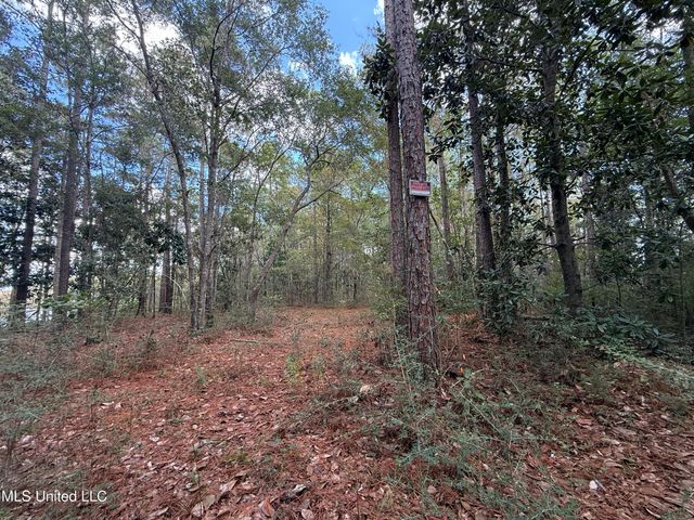 1210 Delapointe Drive, Gautier, MS 39553