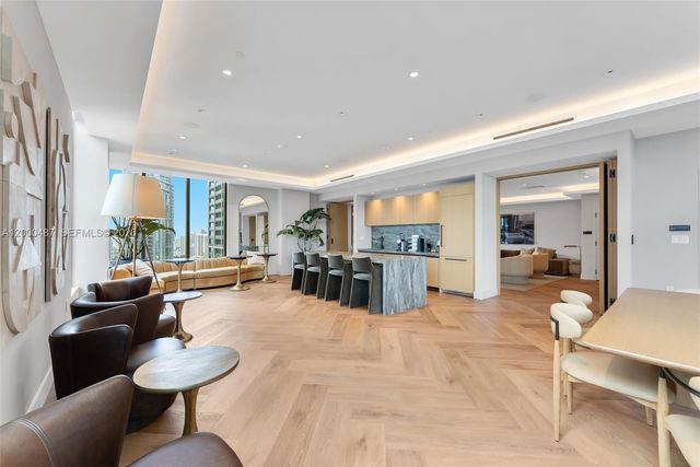 121 NE 5 ST 3112, Miami, FL 33132