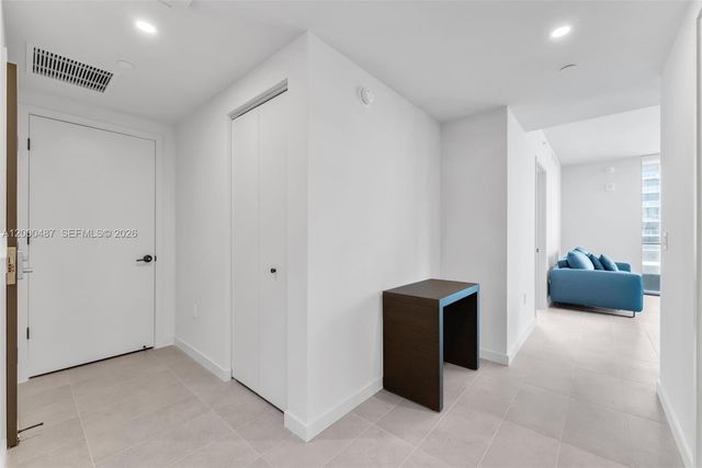 121 NE 5 ST 3112, Miami, FL 33132