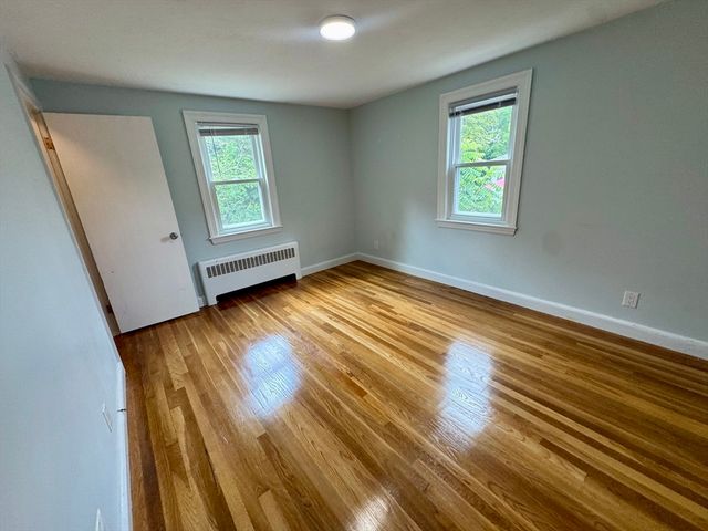 89 Stanley Rd SF, Newton, MA 02468