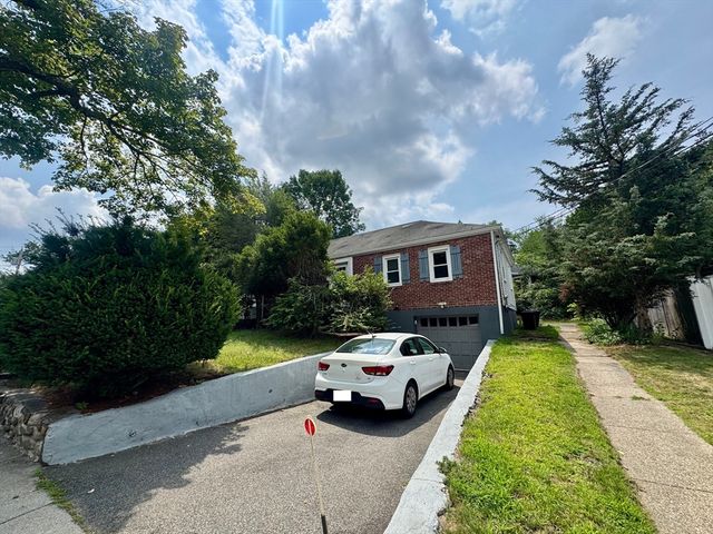 89 Stanley Rd SF, Newton, MA 02468