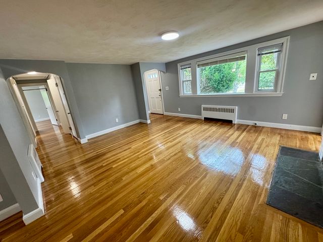 89 Stanley Rd SF, Newton, MA 02468