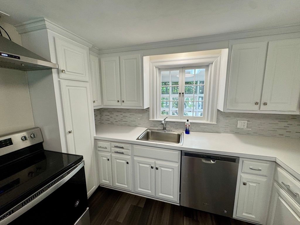 89 Stanley Rd SF, Newton, MA 02468