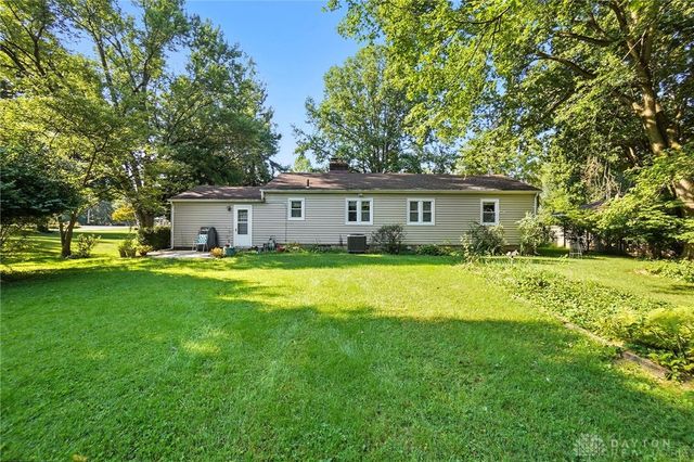 2064 Fairfield Pike, Springfield, OH 45502