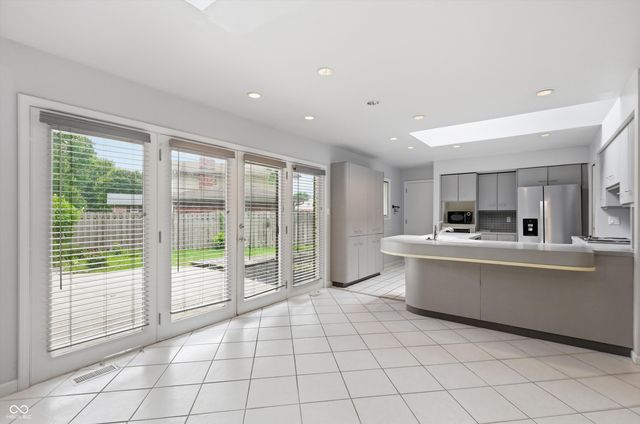 410 Beechview Lane, Indianapolis, IN 46217