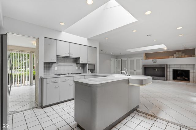 410 Beechview Lane, Indianapolis, IN 46217