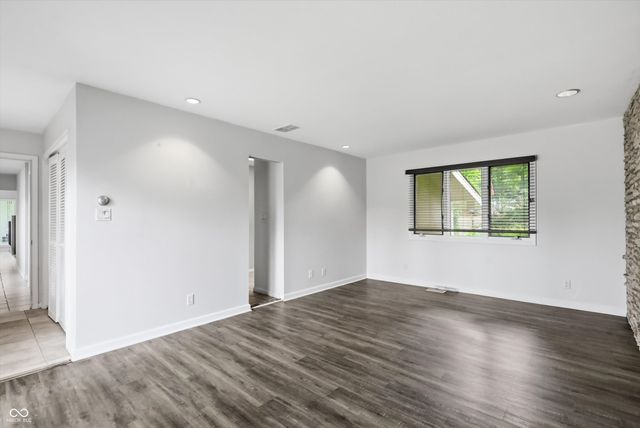 410 Beechview Lane, Indianapolis, IN 46217