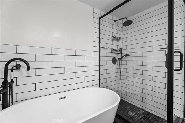 6752 Hillpark 303, Los Angeles, CA 90068