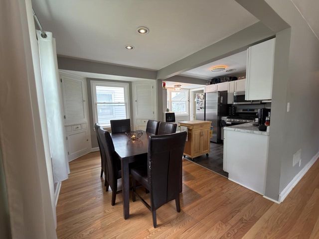 7501 W Vienna COURT, Milwaukee, WI 53216