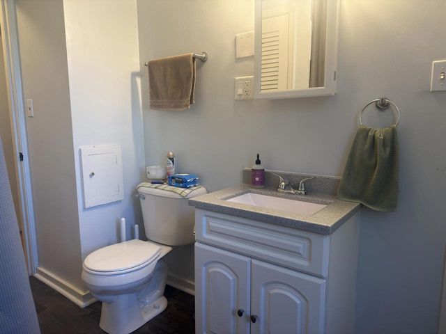 7501 W Vienna COURT, Milwaukee, WI 53216