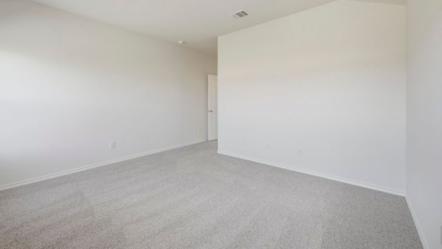 800 Barton Drive, Ennis, TX 75119