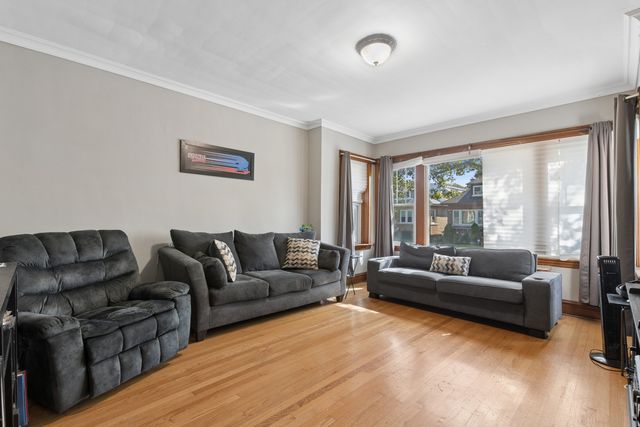 5316 W Pensacola Avenue, Chicago, IL 60641