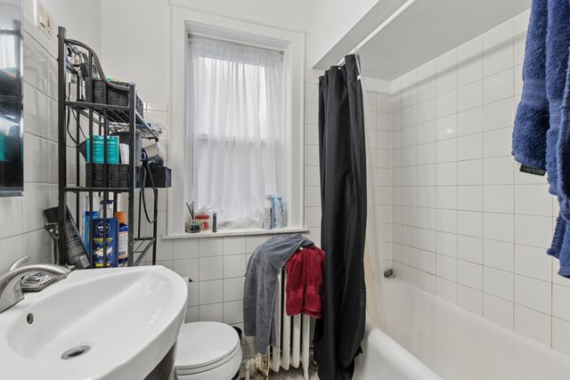 5316 W Pensacola Avenue, Chicago, IL 60641