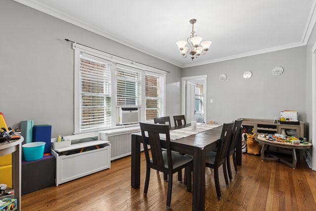 5316 W Pensacola Avenue, Chicago, IL 60641