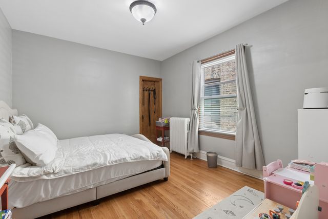 5316 W Pensacola Avenue, Chicago, IL 60641