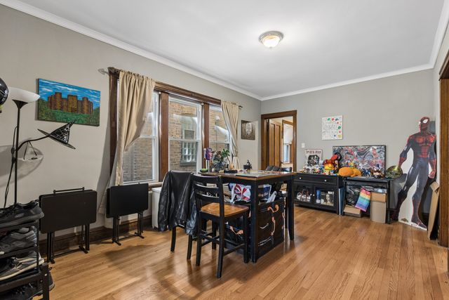 5316 W Pensacola Avenue, Chicago, IL 60641