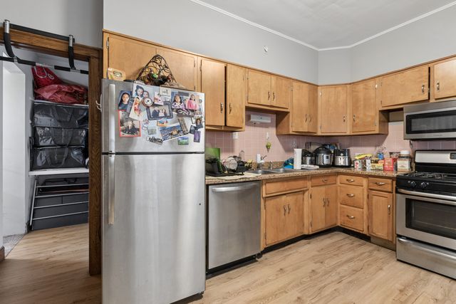 5316 W Pensacola Avenue, Chicago, IL 60641