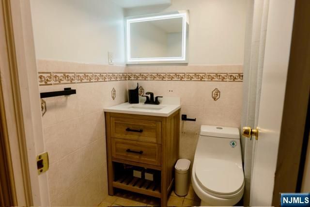 290 Elm Avenue, Bogota, NJ 07603